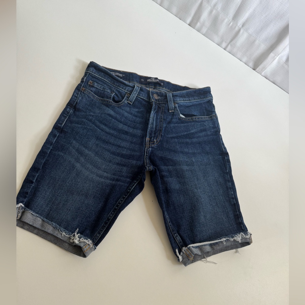 Hollister Women’s Skinny Denim Shorts 9" Inseam Epic Flex - Size 28 / 6